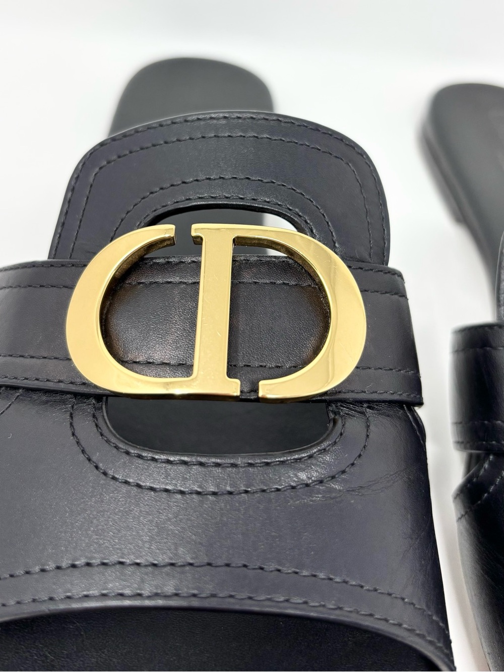 Dior 30 Montaigne Slides Black Calfskin Gold CD Logo Sandals Size 38 8 Authentic - Picture 6 of 15